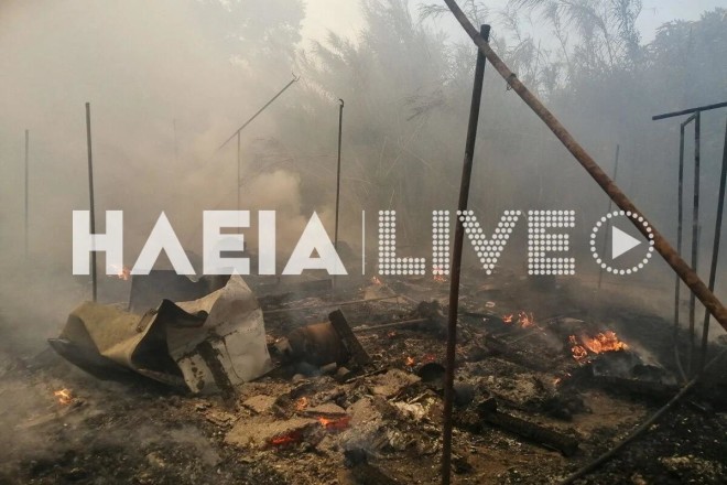 Ηλεία: Μεγάλη φωτιά στη Μανωλάδα – Ακούγονται εκρήξεις