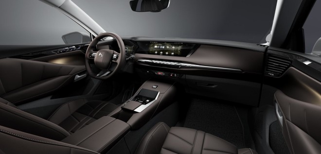 DS Automobiles: Η αποκάλυψη του No 4 - Πότε έρχεται στην Ελλάδα 
