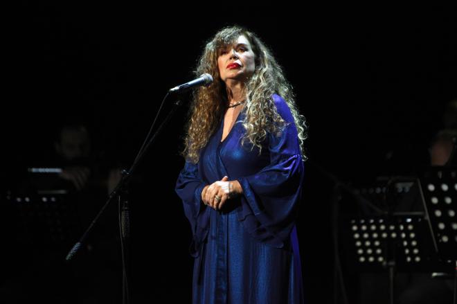 Ελένη Δήμου: Η αντίδρασή της στις φήμες ότι πέθανε!
