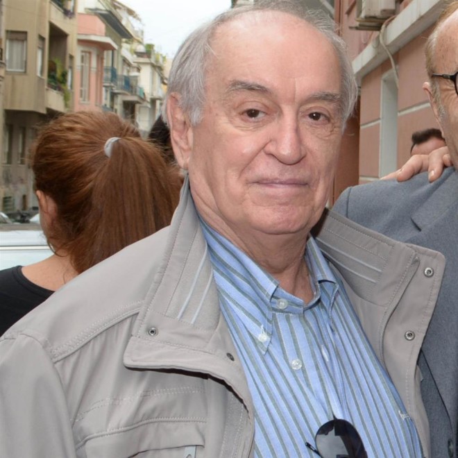 Ο Κώστας Λυχναράς είχε σκηνοθετήσει πολλές από τις τηλεοπτικές επιτυχίες της ιδιωτικής τηλεόρασης