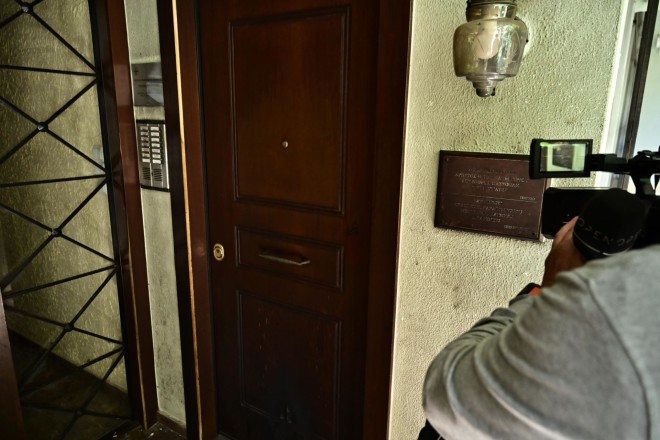 Επίθεση με γκαζάκια στο σπίτι του πρώην προέδρου του ΕΔΟΑΣΑΑΜ