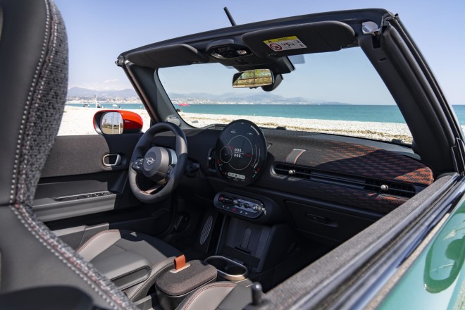MINI John Cooper Works Cabrio: Κορυφαίες επιδόσεις κάτω από τον ουρανό