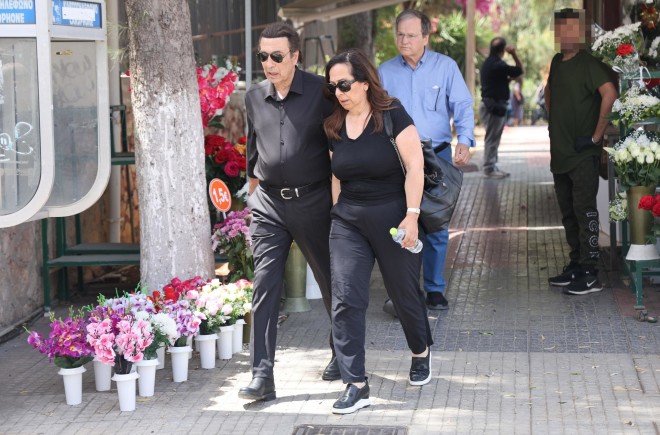 Ο Αντύπας με τη σύζυγό του, Στέλλα Μαζλουμίδη