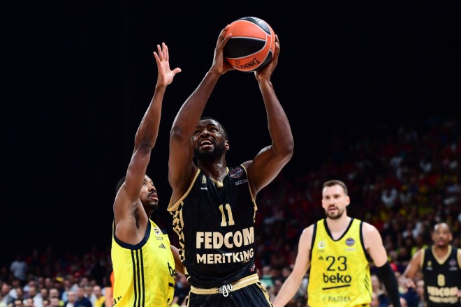 Final Four Τελικός: Η Φενέρ του Σάρας «υπέταξε» τη Μονακό του Σπανούλη!