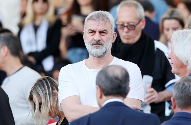 Σπάνια δημόσια εμφάνιση για τον πρώην τεχνικό του ΟΦΗ