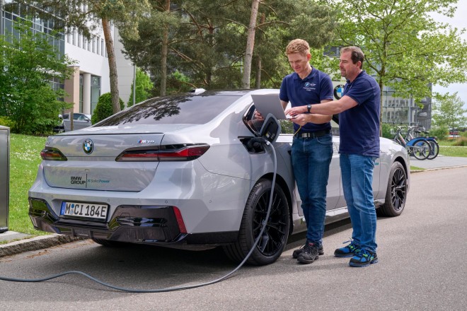 BMW Group: Με νέες μπαταρίες στερεάς κατάστασης μεγάλης αυτονομίας  