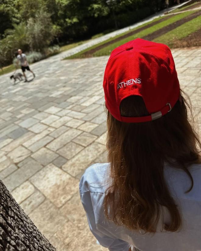 Βίκυ Καγιά: Βόλτα Στον Εθνικό Κήπο Με Τέλειο Στιλ!