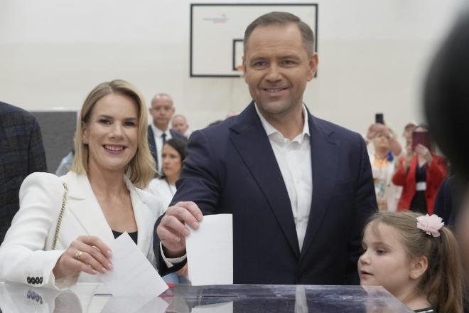 Κάρολ Ναβρότσκι