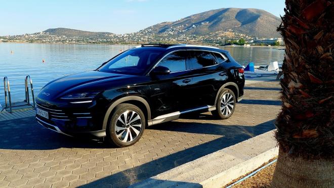 Test Drive: Δοκιμάζουμε το εντυπωσιακό ΒYD SEAL U DM-i 