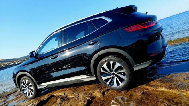 Test Drive: Δοκιμάζουμε το εντυπωσιακό ΒYD SEAL U DM-i 