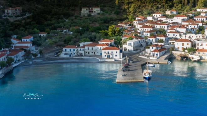 Κυπαρίσσι: Ένας κρυμμένος παράδεισος που θυμίζει ελληνικό νησί