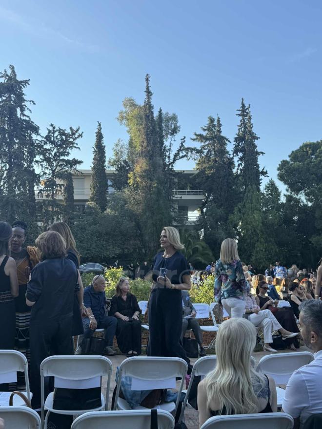 Hautes Grecians 2025: Η σικάτη εμφάνιση της Τζένης Μπαλατσινού