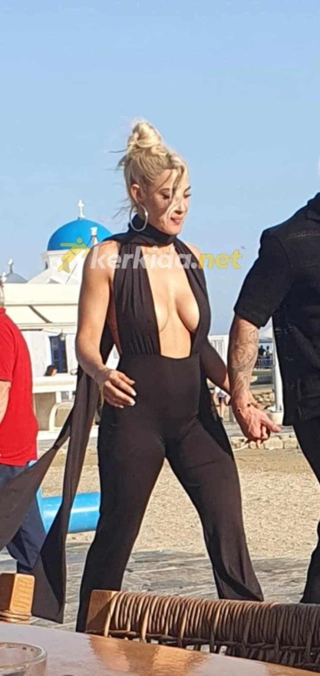 H Ιωάννα Τούνη στη Μύκονο /Φωτογραφία kerkida.net