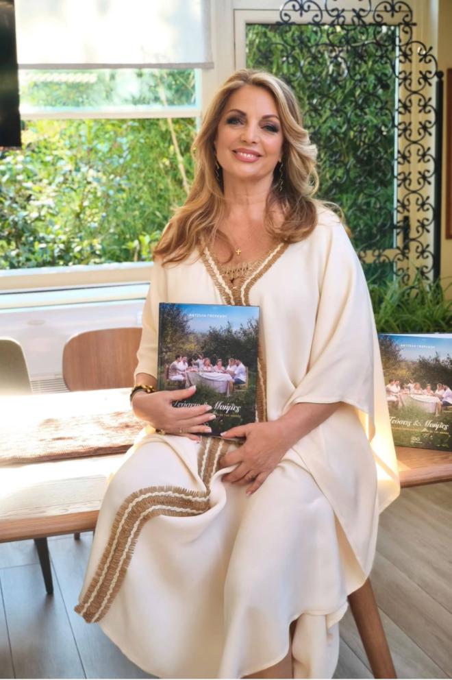 Άντζελα Γκερέκου: Σπάνια εμφάνιση με τη μητέρα και την κόρη της