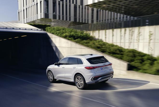 Audi Q5 e-hybrid: Δείτε τις εκδόσεις και τις τιμές στην Ελλάδα 