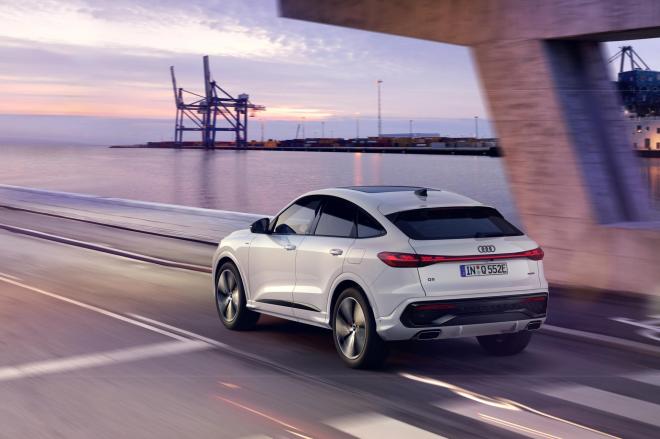 Audi Q5 e-hybrid: Δείτε τις εκδόσεις και τις τιμές στην Ελλάδα 