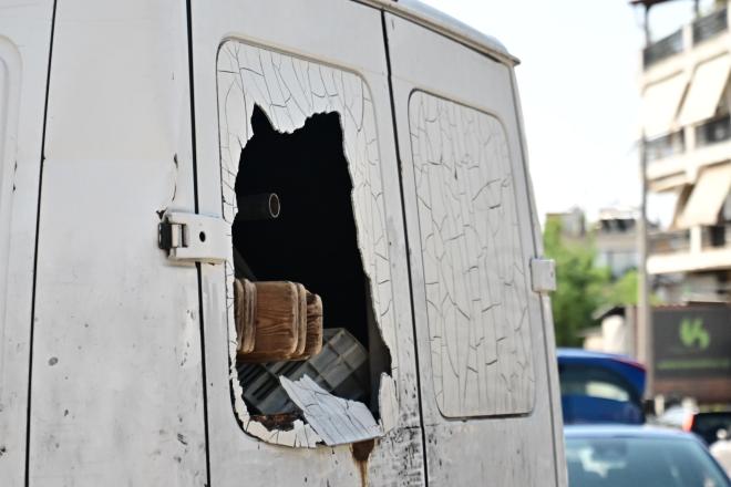 Περιστέρι: Αναβάτης μηχανής αντάλλαξε πυροβολισμούς με οδηγό ΙΧ