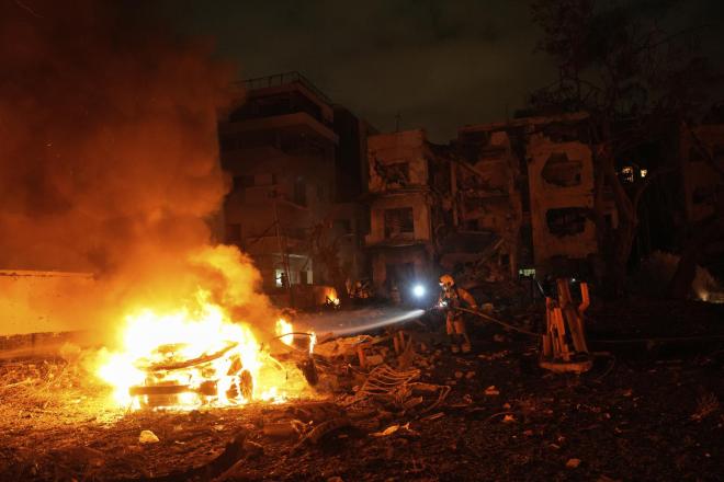 Ολονύχτια επίθεση του Ιράν εναντίον του Ισραήλ - AP Images