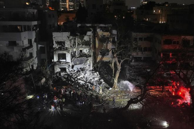 Δεκάδες είναι οι τραυματίες στο Ισραήλ από τη νέα επίθεση του Ιράν - AP Images