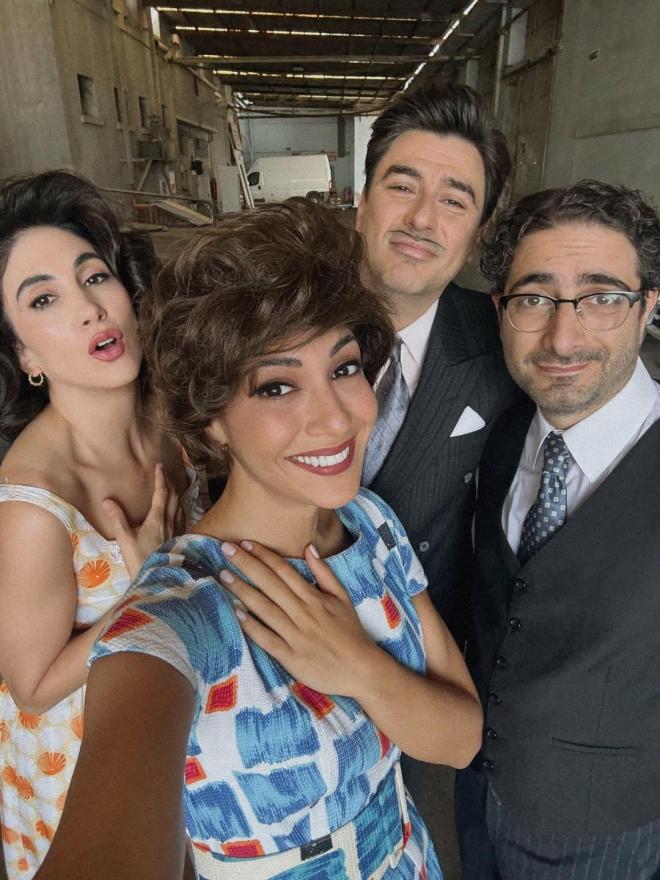 Ευγενία Σαμαρά: Στα backstage του «Έχω παιδιά» με vintage look!
