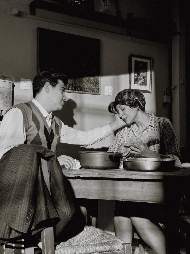 Ευγενία Σαμαρά: Στα backstage του «Έχω παιδιά» με vintage look!