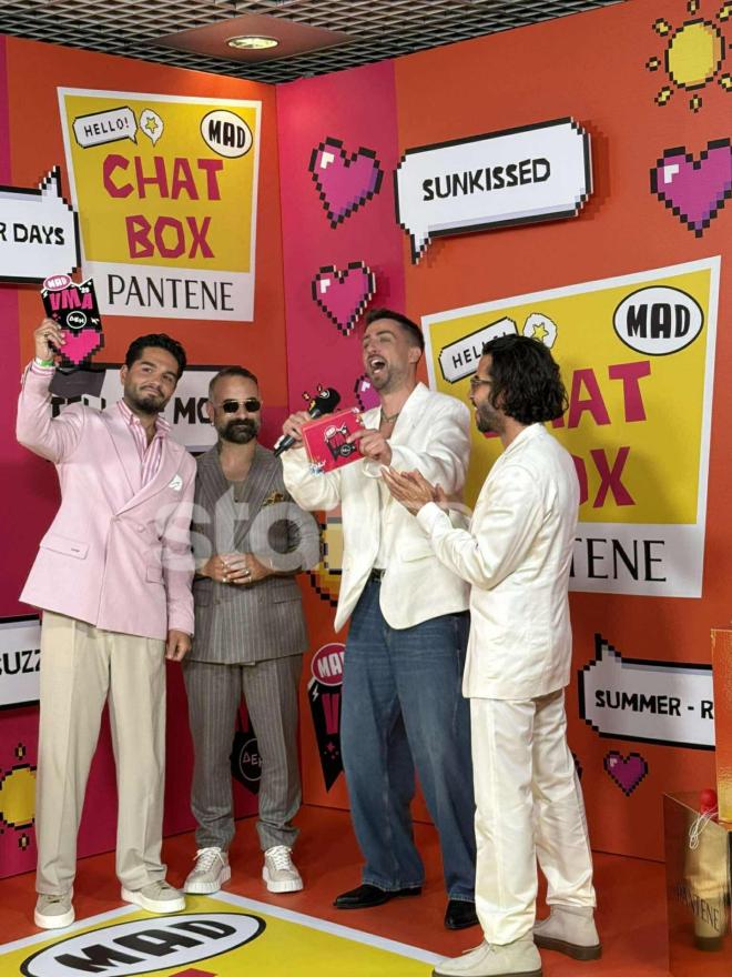 MAD VMA 2025: Χρήστος Μάστορας και Γαρυφαλλιά Καληφώνη στο κόκκινο χαλί
