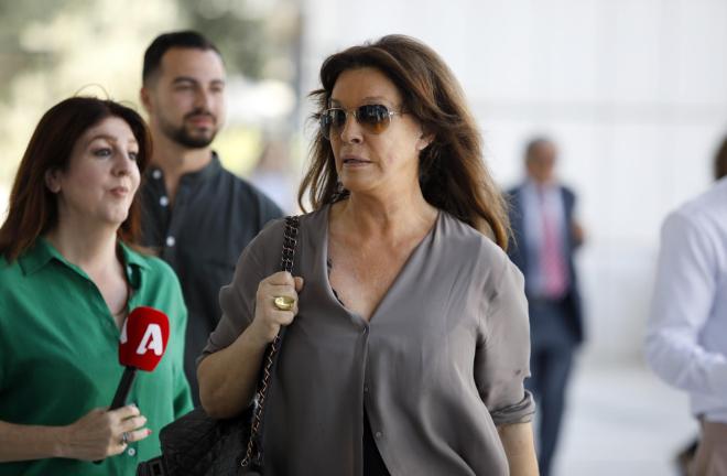 Ένταση στη δίκη Φιλιππίδη: «Έλα έξω να σε… » - Η κατάθεση της Βάνας Μπάρμπα