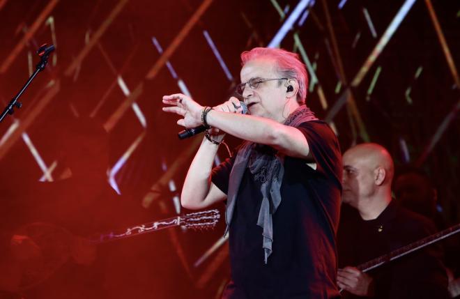 O Μίλτος Πασχαλίδης στη συναυλία για τον Βασίλη Καρρά/ NDP Ανδρέας Νικολαρέας