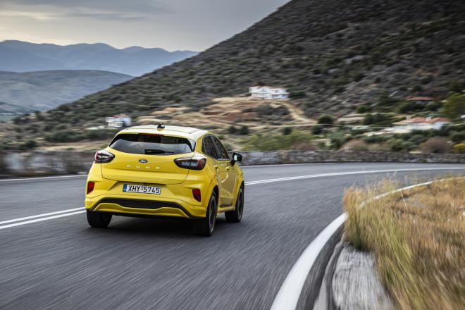 Ford Puma Gen-E: Το οδηγήσαμε στην Αράχωβα και το Γαλαξίδι