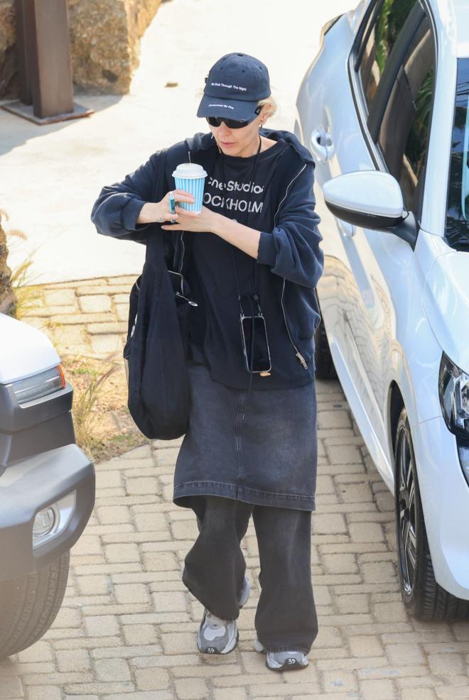 Τάμτα - Πάρης Κασιδόκωστας: Στη Μύκονο με casual outfit!