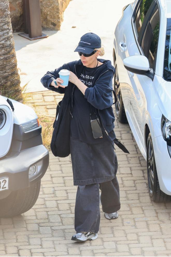 Τάμτα - Πάρης Κασιδόκωστας: Στη Μύκονο με casual outfit!
