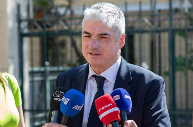 Ο δικηγόρος Θέμης Σοφός