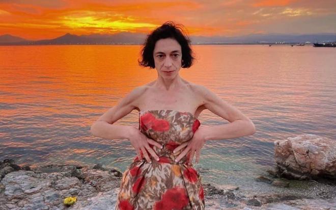 Έλενα Τοπαλίδου: «Δεν αντέχω στον εαυτό μου το ένα κιλό παραπάνω»