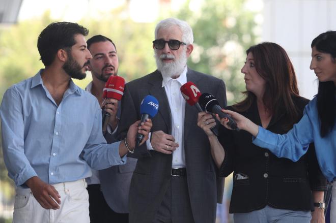 O Πέτρος Φιλιππίδης στην απολογία του υποστήριξε ότι δεν βίασε καμία γυναίκα - Eurokinissi