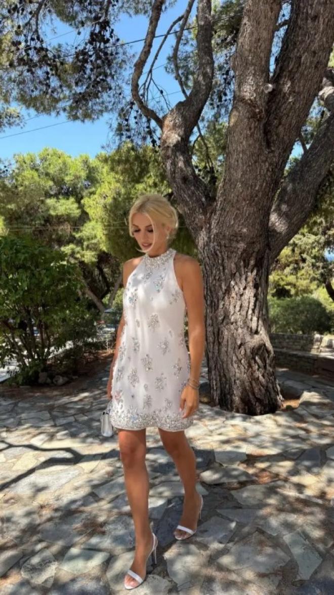 Σπυροπούλου: Τα πρώτο φόρεμα που επέλεξε στη βάπτιση του γιου της