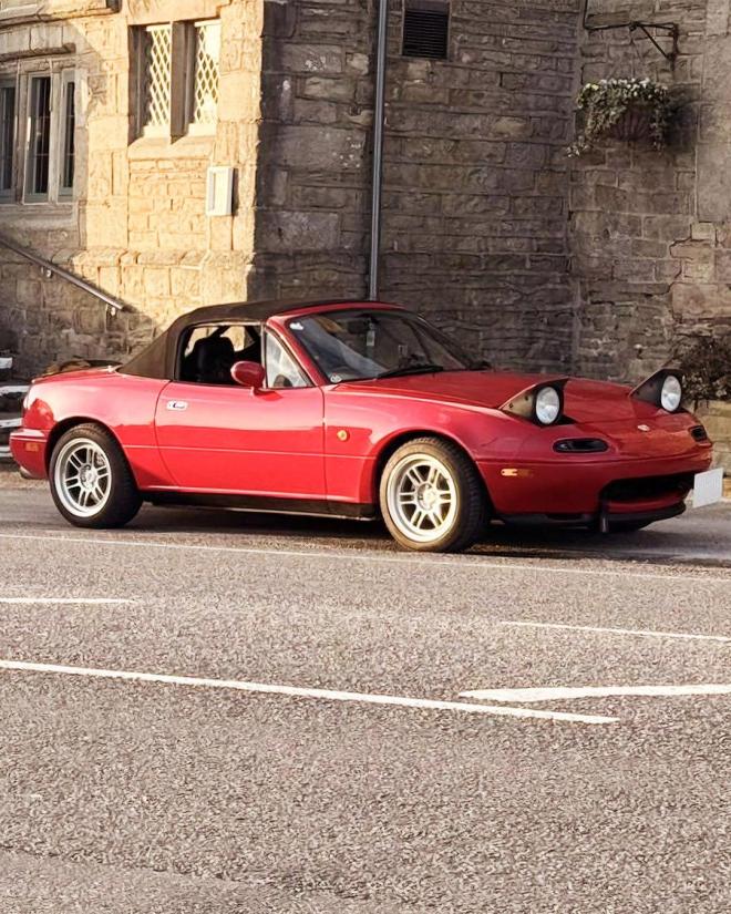 Mazda MX-5: Τα 35 χρόνια ιστορίας ενός θρυλικού μοντέλου