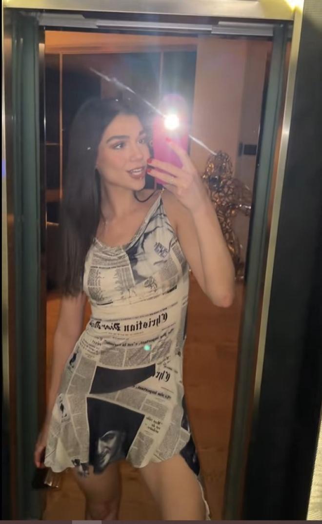 Μελίνα Νικολαΐδη: Φόρεσε το newspaper dress της Δέσποινας Βανδή