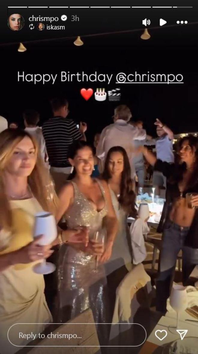 Χριστίνα Μπόμπα: Γενέθλια με glam, χορό πάνω στο τραπέζι