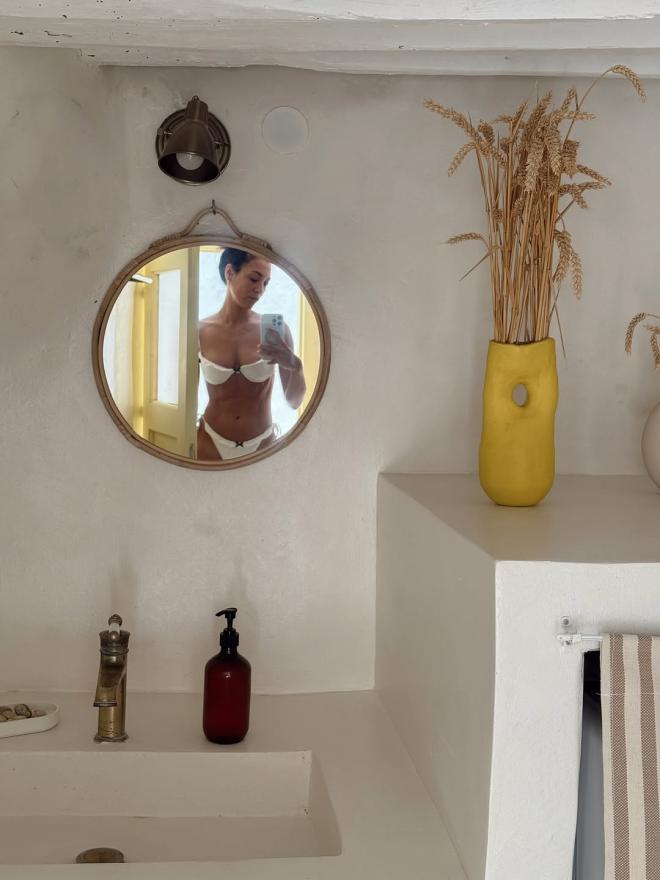 Η Ευγενία Σαμαρά στη Σέριφο/ instagram