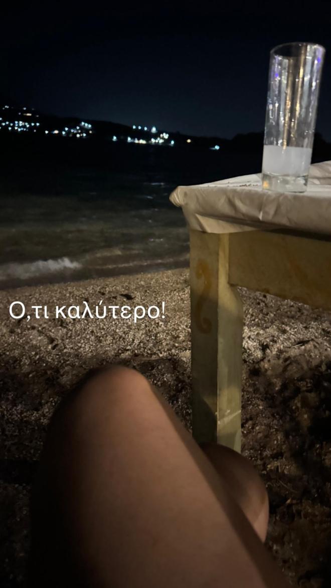 Δέσποινα Βανδή: Ρομαντική έξοδος με τον Βασίλη Μπισμπίκη στην παραλία