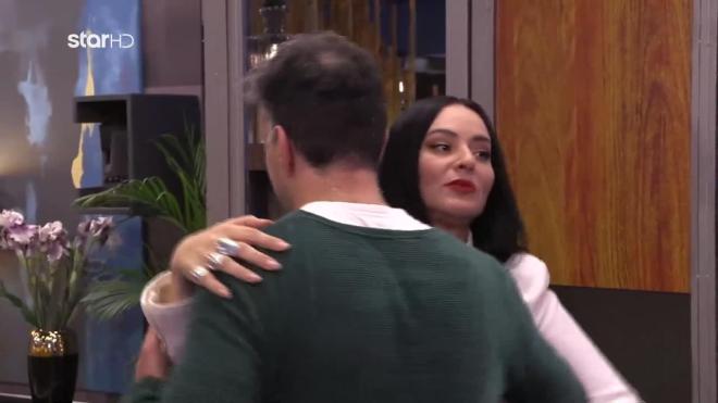 First Dates: Ο χορός του «Λάρι» με τη «Ζεν»