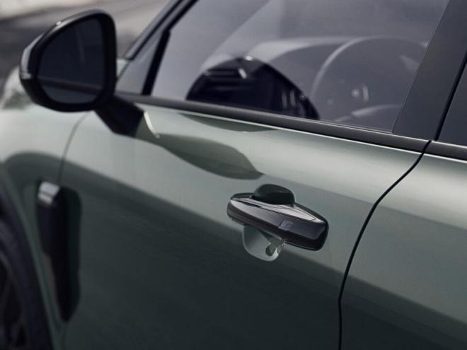 Lynk & Co 01 Plug-in Hybrid: Πόσο κοστίζει στην Ελλάδα το νέο μοντέλο