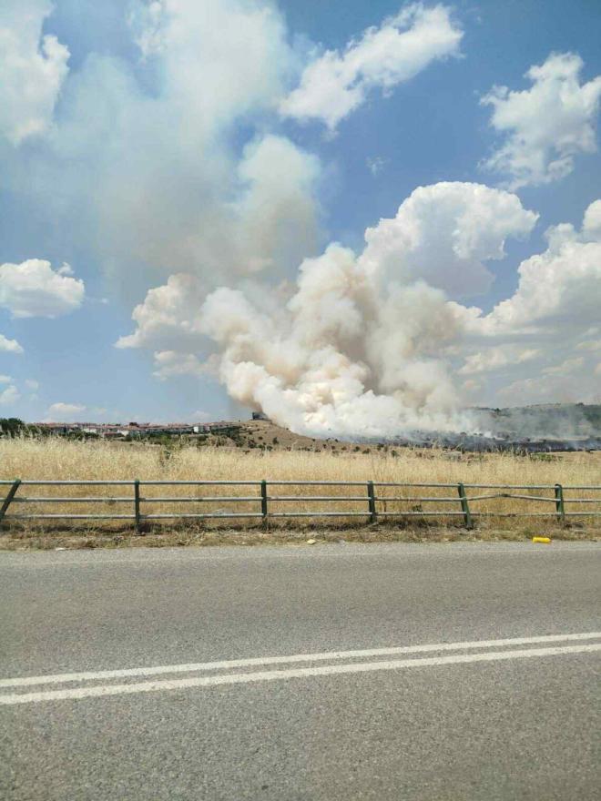 Φωτιά στη ΖΕΠ Κοζάνης, πολύ κοντά στο Πανεπιστήμιο/ e- ptolemeos