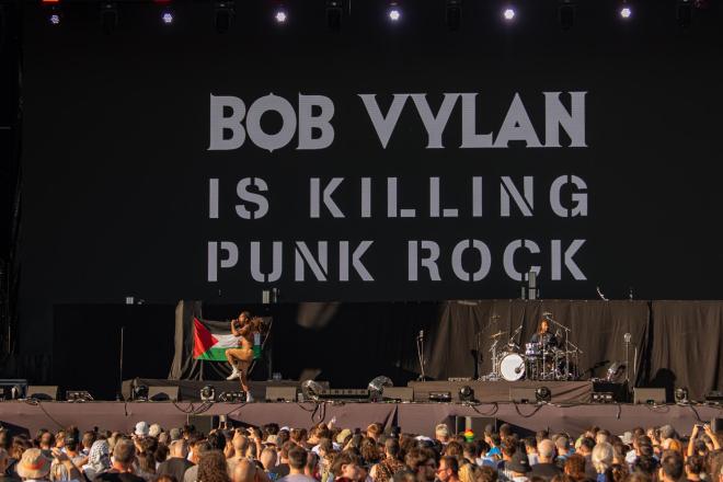 Οι Bob Vylan ήρθαν με αστείρευτη ενέργεια