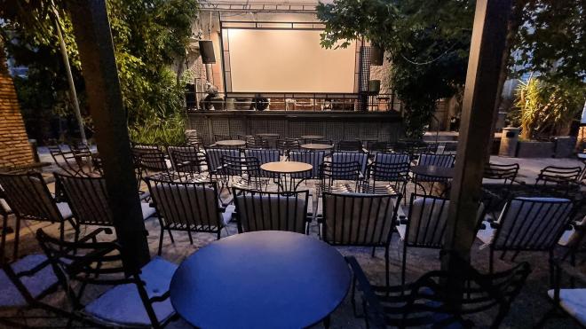 Θερινό Σινεμά με δωρεάν είσοδο στην αυλή του Επί Κολωνώ!