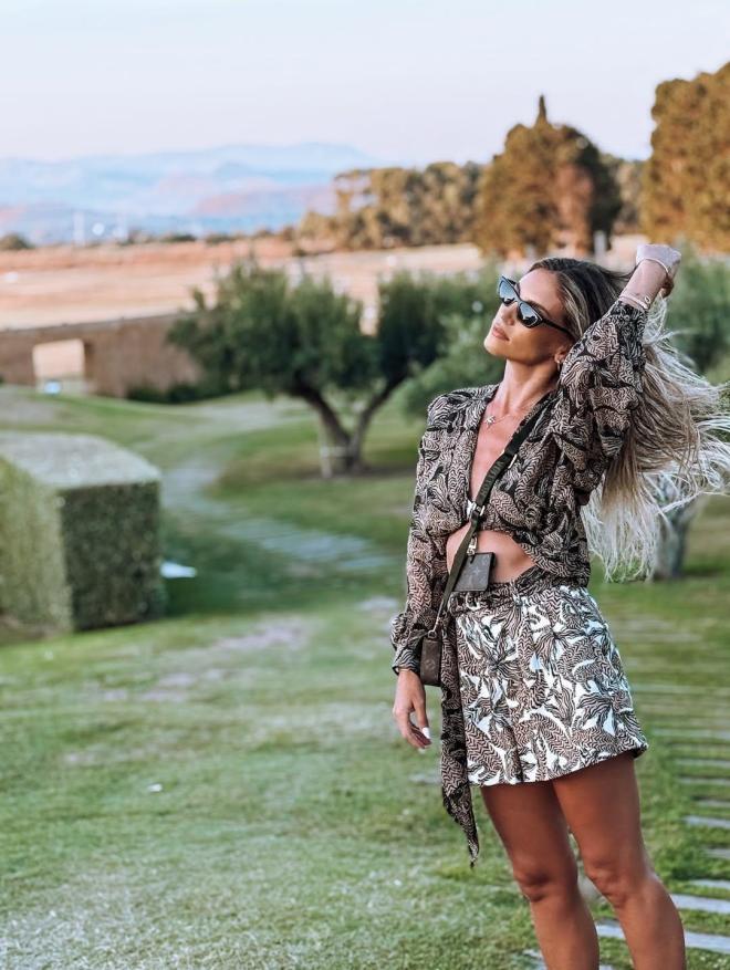 Fashion icon η Αθηνά Οικονομάκου