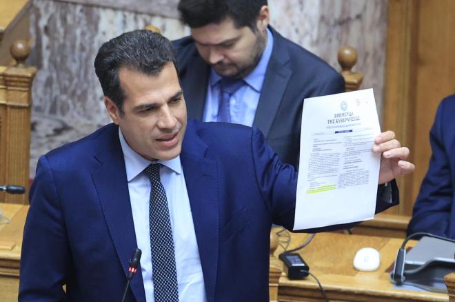 Υπερψηφίσθηκε η τροπολογία του υπουργείου Μετανάστευσης για το άσυλο