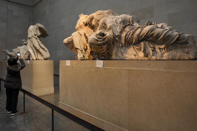 Μπλόκο στην επιστροφή των Γλυπτών του Παρθενώνα από 34 επιφανείς Βρετανούς