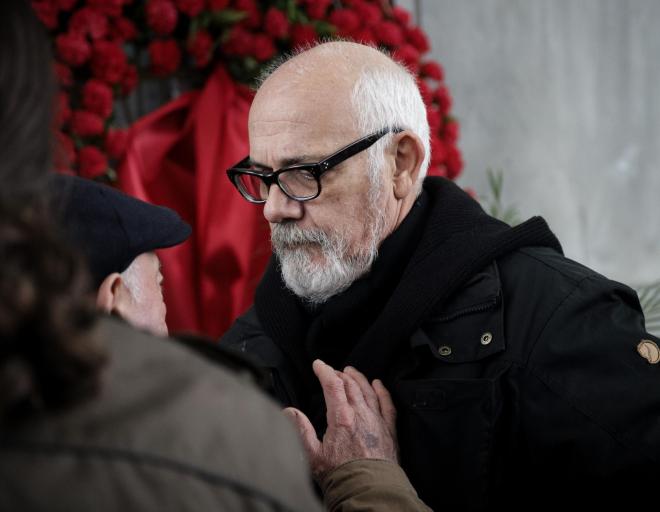 Παρά τις καταγγελίες εις βάρους του, ο Γιώργος Κιμούλης επέστρεψε ξανά στο θεατρικό σανίδι 