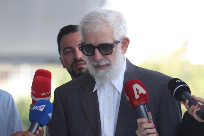 Ο Πέτρος Φιλιππίδης ακούγοντας την απόφαση του δικαστηρίου ανησύχησε μήπως επιστρέψει στη φυλακή - Eurokinissi